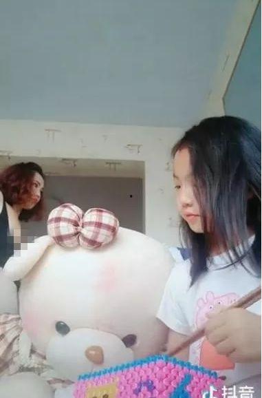 抖音爆料新生宝宝视频,新生宝宝萌态百出，萌化网友心！”  第3张